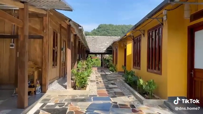 Khám phá khuôn viên bên ngoài của Dìn Home